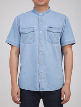 เสื้อเชิ้ตแขนสั้นผู้ชาย ทรงตรง สียีนส์อ่อน