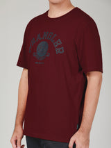 เสื้อยืดแขนสั้นผู้ชาย ทรงตรง สีแดง