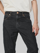 กางเกงยีนส์ผู้ชาย คอลเลคชั่น CASEY JONES MWZ FIT เอวกลาง ทรงตรง สียีนส์เข้ม