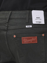 กางเกงขายาวผู้ชาย MWZ FIT เอวกลาง ทรงตรง สีเขียวมะกอก