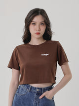 เสื้อยืดแขนสั้นผู้หญิง คอลเลคชั่น EVERYDAY WITH WRANGLER CROPPED FIT สีน้ำตาล
