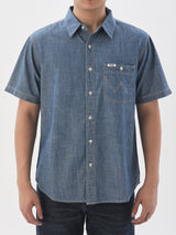 เสื้อเชิ้ตแขนสั้นผู้ชาย ทรงตรง สีฟ้า