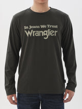 เสื้อยืดแขนยาวผู้ชาย ทรงตรง สีเขียวมะกอก