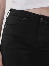 กางเกงยีนส์ผู้หญิง คอลเลคชั่น EVERYDAY WITH WRANGLER BOOTCUT FIT เอวสูง ทรงขาม้า สีดำ