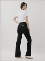 กางเกงยีนส์ผู้หญิง คอลเลคชั่น EVERYDAY WITH WRANGLER BOOTCUT FIT เอวสูง ทรงขาม้า สีดำ