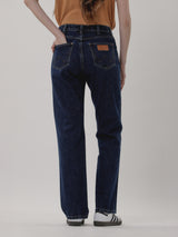 กางเกงยีนส์ผู้หญิง คอลเลคชั่น EVERYDAY WITH WRANGLER SUNSET FIT เอวกลาง ทรงตรง สียีนส์เข้ม