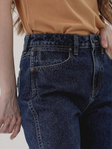 กางเกงยีนส์ผู้หญิง คอลเลคชั่น EVERYDAY WITH WRANGLER SUNSET FIT เอวกลาง ทรงตรง สียีนส์เข้ม