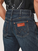 กางเกงยีนส์ผู้ชาย คอลเลคชั่น BIKER LOOK MWZ FIT เอวกลาง ทรงตรง สียีนส์กลาง