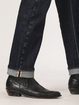 กางเกงยีนส์ผู้ชาย คอลเลคชั่น BIKER LOOK MWZ FIT เอวกลาง ทรงตรง สียีนส์เข้ม