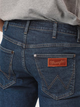 กางเกงยีนส์ผู้ชาย VEGAS FIT เอวกลาง ทรงรัดรูป สียีนส์กลาง