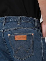 FRONTIER FIT MID RISE COMFORT MEN'S JEANS LIGHT INDIGO