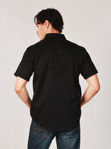 เสื้อเชิ้ตแขนสั้นผู้ชาย คอลเลคชั่น WRANGLER LEGENDS ทรงตรง สีดำ
