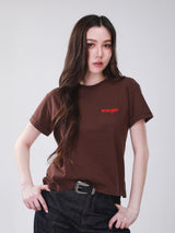 เสื้อยืดแขนสั้นผู้หญิง คอลเลคชั่น WRANGLER LEGENDS RELAXED FIT สีน้ำตาล