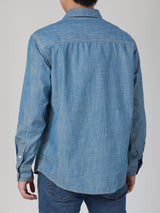 เสื้อเชิ้ตแขนยาวผู้ชาย ทรงตรง สีฟ้า