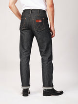 กางเกงยีนส์ (ริมขาว)ผู้ชาย คอลเลคชั่น WRANGLER LEGENDS 13MWZ FIT เอวกลาง ทรงตรง สียีนส์ผ้าดิบ