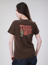 เสื้อยืดแขนสั้นผู้หญิง คอลเลคชั่น WRANGLER LEGENDS ทรงตรง สีน้ำตาล