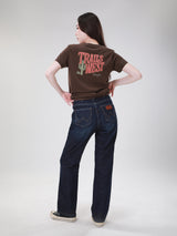เสื้อยืดแขนสั้นผู้หญิง คอลเลคชั่น WRANGLER LEGENDS ทรงตรง สีน้ำตาล