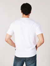 เสื้อยืดแขนสั้นผู้ชาย คอลเลคชั่น WRANGLER LEGENDS ทรงตรง สีครีม