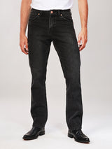 กางเกงยีนส์ผู้ชาย คอลเลคชั่น WRANGLER LEGENDS GREENSBORO FIT เอวกลาง ทรงตรง สีดำ