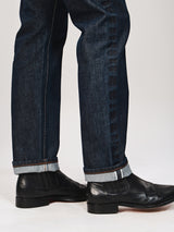 กางเกงยีนส์ (ริมขาว)ผู้ชาย คอลเลคชั่น WRANGLER LEGENDS GREENSBORO FIT เอวกลาง ทรงตรง สียีนส์เข้ม