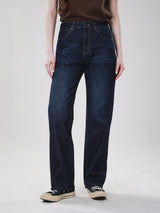 กางเกงยีนส์ผู้หญิง คอลเลคชั่น WRANGLER LEGENDS SUNSET FIT เอวกลาง ทรงตรง สียีนส์กลาง