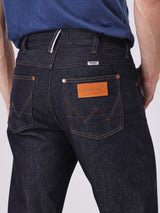 กางเกงยีนส์ (ริมดำ)ผู้ชาย คอลเลคชั่น BEYOND DENIM MWZ FIT เอวกลาง ทรงตรง สียีนส์ผ้าดิบ