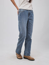SUNSET FIT BEYOND DENIM COLLECTION MID RISE SUNSET WOMEN'S JEANS LIGHT INDIGO