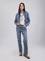 SUNSET FIT BEYOND DENIM COLLECTION MID RISE SUNSET WOMEN'S JEANS LIGHT INDIGO
