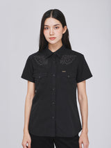 เสื้อเชิ้ตแขนสั้นผู้หญิง คอลเลคชั่น BEYOND INDIGO SLIM FIT สีดำ