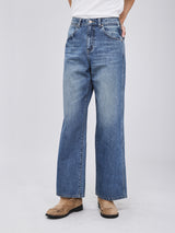 กางเกงยีนส์ผู้หญิง คอลเลคชั่น BEYOND DENIM LOOSE FIT เอวสูง ทรงหลวม สียีนส์อ่อน