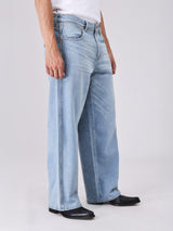 กางเกงยีนส์ผู้ชาย คอลเลคชั่น BEYOND DENIM BAGGY FIT เอวต่ำ ทรงกระบอกใหญ่ สียีนส์อ่อน