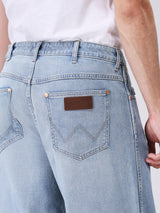กางเกงยีนส์ผู้ชาย คอลเลคชั่น BEYOND DENIM BAGGY FIT เอวต่ำ ทรงกระบอกใหญ่ สียีนส์อ่อน
