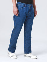 กางเกงยีนส์ผู้ชาย GREENSBORO FIT เอวกลาง ทรงตรง สียีนส์กลาง