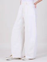 กางเกงยีนส์ผู้หญิง คอลเลคชั่น BIKER RELAXED BARREL FIT เอวสูง ทรงกระบอกใหญ่ สีครีม