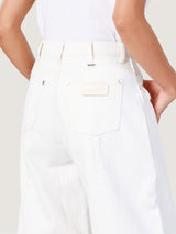 กางเกงยีนส์ผู้หญิง คอลเลคชั่น EVERYDAY WITH WRANGLER BARREL FIT เอวสูง ทรงขากว้าง สีขาว