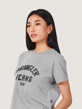 เสื้อยืดแขนสั้นผู้หญิง คอลเลคชั่น EVERYDAY WITH WRANGLER RELAXED FIT สีเทา