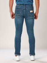 กางเกงยีนส์ผู้ชาย คอลเลคชั่น EVERYDAY WITH WRANGLER VEGAS FIT เอวกลาง ทรงรัดรูป สียีนส์กลาง