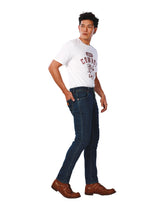 กางเกงยีนส์ผู้ชาย คอลเลคชั่น EVERYDAY WITH WRANGLER LARSTON FIT เอวต่ำ ทรงเข้ารูป สียีนส์กลาง