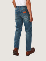 กางเกงยีนส์ผู้ชาย คอลเลคชั่น EVERYDAY WITH WRANGLER 13MWZ FIT เอวกลาง ทรงตรง สียีนส์อ่อน