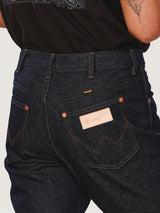 กางเกงยีนส์ผู้ชาย คอลเลคชั่น EVERYDAY WITH WRANGLER 13MWZ FIT เอวกลาง ทรงตรง สียีนส์ผ้าดิบ