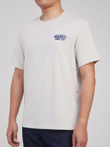 เสื้อยืดแขนสั้นผู้ชาย ทรงตรง สีเบจ