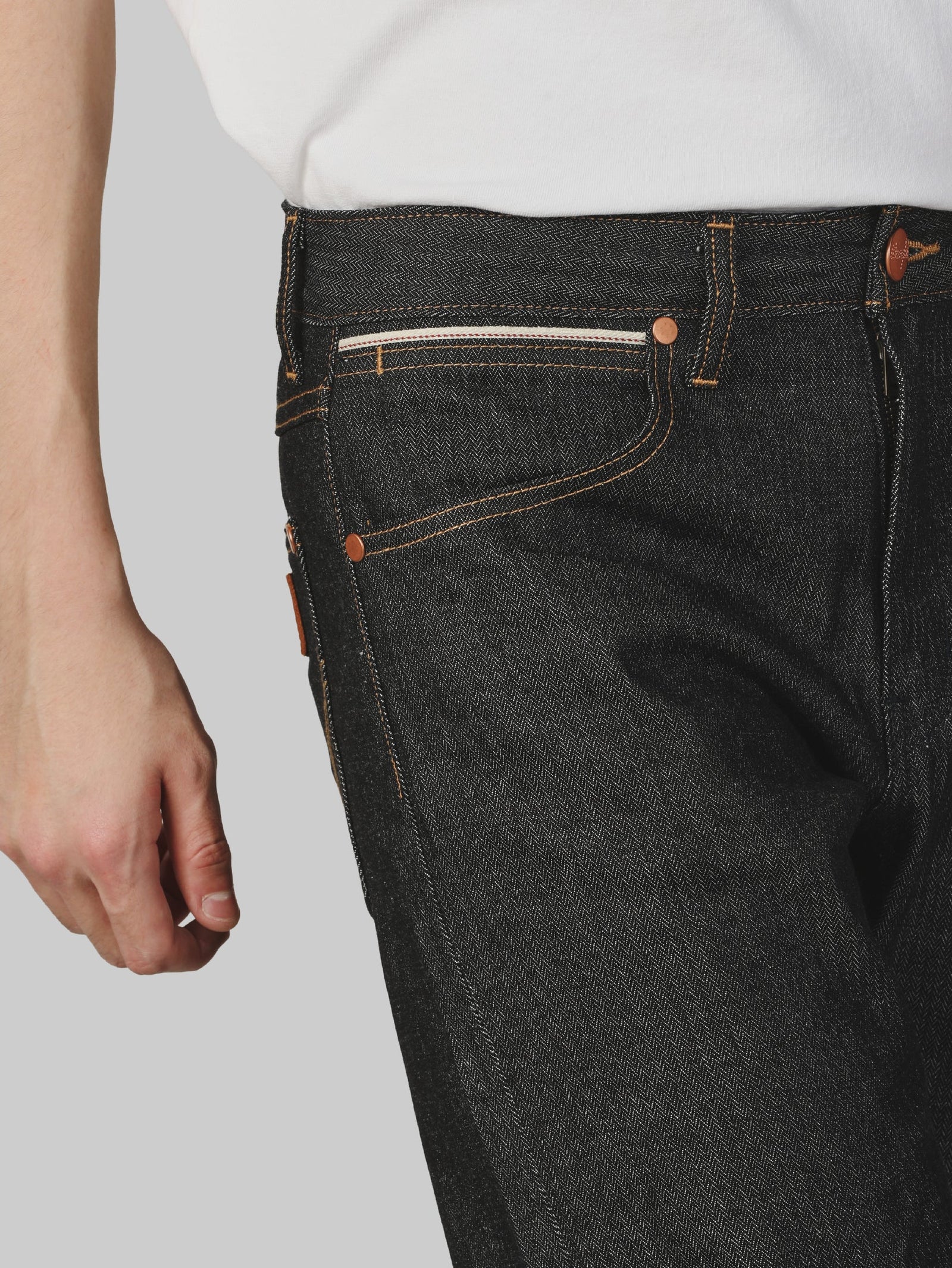 8859152637365__4_0df83330-c256