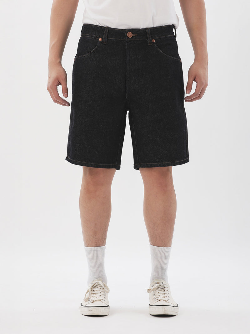 กางเกงขาสั้นผู้ชาย FRONTIER SHORTS FIT เอวกลาง ทรงกระบอก สียีนส์เข้ม