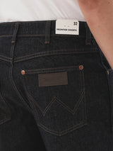 กางเกงขาสั้นผู้ชาย FRONTIER SHORTS FIT เอวกลาง ทรงกระบอก สียีนส์เข้ม