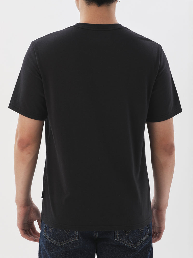 เสื้อยืดแขนสั้นผู้ชาย ทรงตรง สีดำ