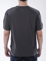 เสื้อยืดแขนสั้นผู้ชาย ทรงตรง สีเขียวมะกอก