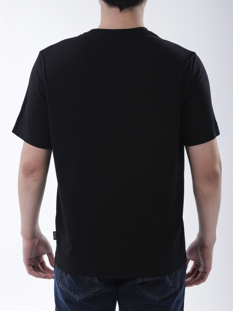 เสื้อยืดแขนสั้นผู้ชาย ทรงตรง สีดำ