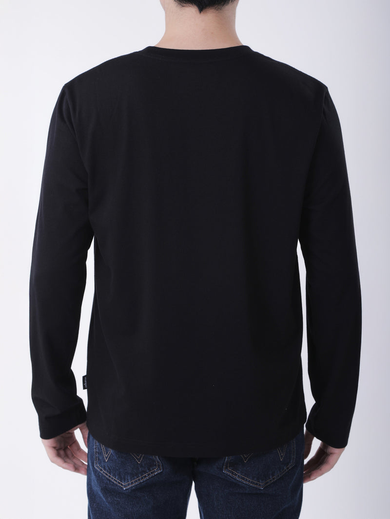 เสื้อยืดแขนยาวผู้ชาย ทรงตรง สีดำ