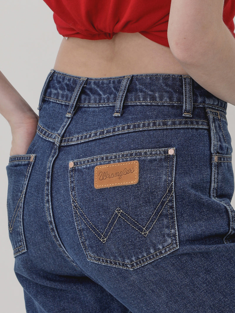 กางเกงยีนส์ผู้หญิง คอลเลคชั่น EVERYDAY WITH WRANGLER BOOTCUT FIT เอวสูง ทรงขาม้า สียีนส์กลาง