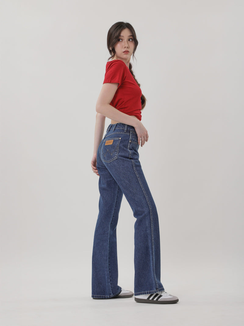 กางเกงยีนส์ผู้หญิง คอลเลคชั่น EVERYDAY WITH WRANGLER BOOTCUT FIT เอวสูง ทรงขาม้า สียีนส์กลาง